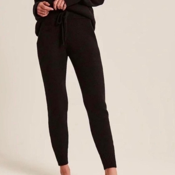 Abercrombie & Fitch 90s Sweater Joggers - Picture 4 of 5